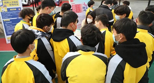 @初中生家長,孩子不愛上學只能去打工嗎?