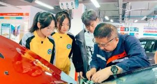 初中生升學難,選民辦高中還是讀職校?