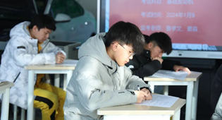 今天,讓我們一起走過銀川萬通的春夏秋冬