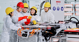 2035年正式禁售燃油車！ 新能源汽車行業發展前景大好